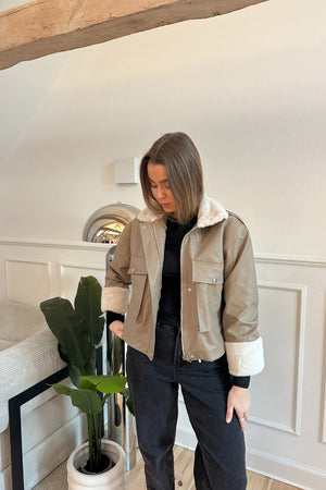 Giacca da shearling in pelle finta - beige