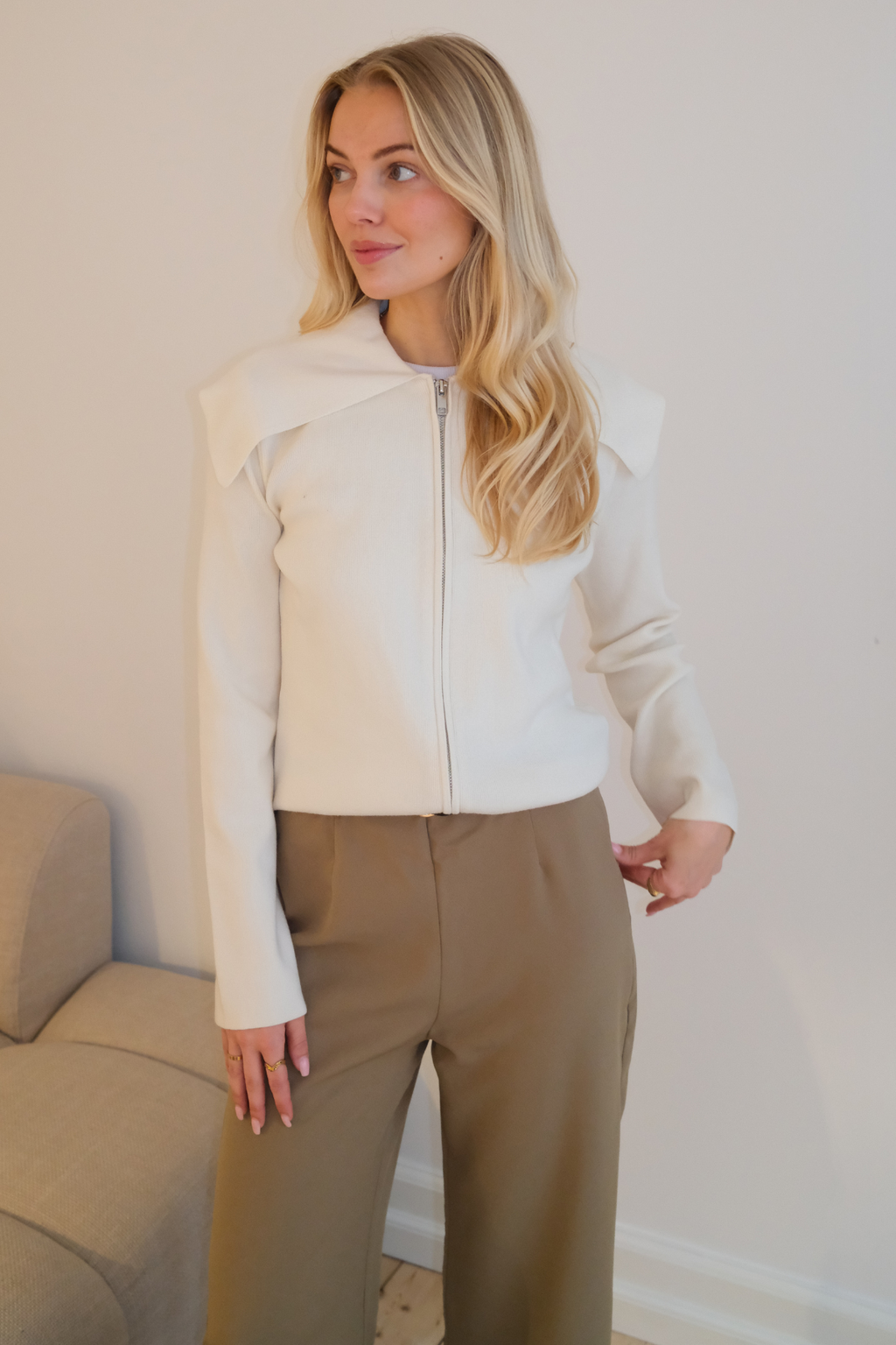 Verrier O-Neck Knit Cardigan - Birch