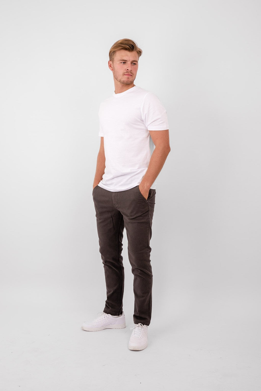 La performance originale Structure Pantaloni (regolari) - marrone scuro