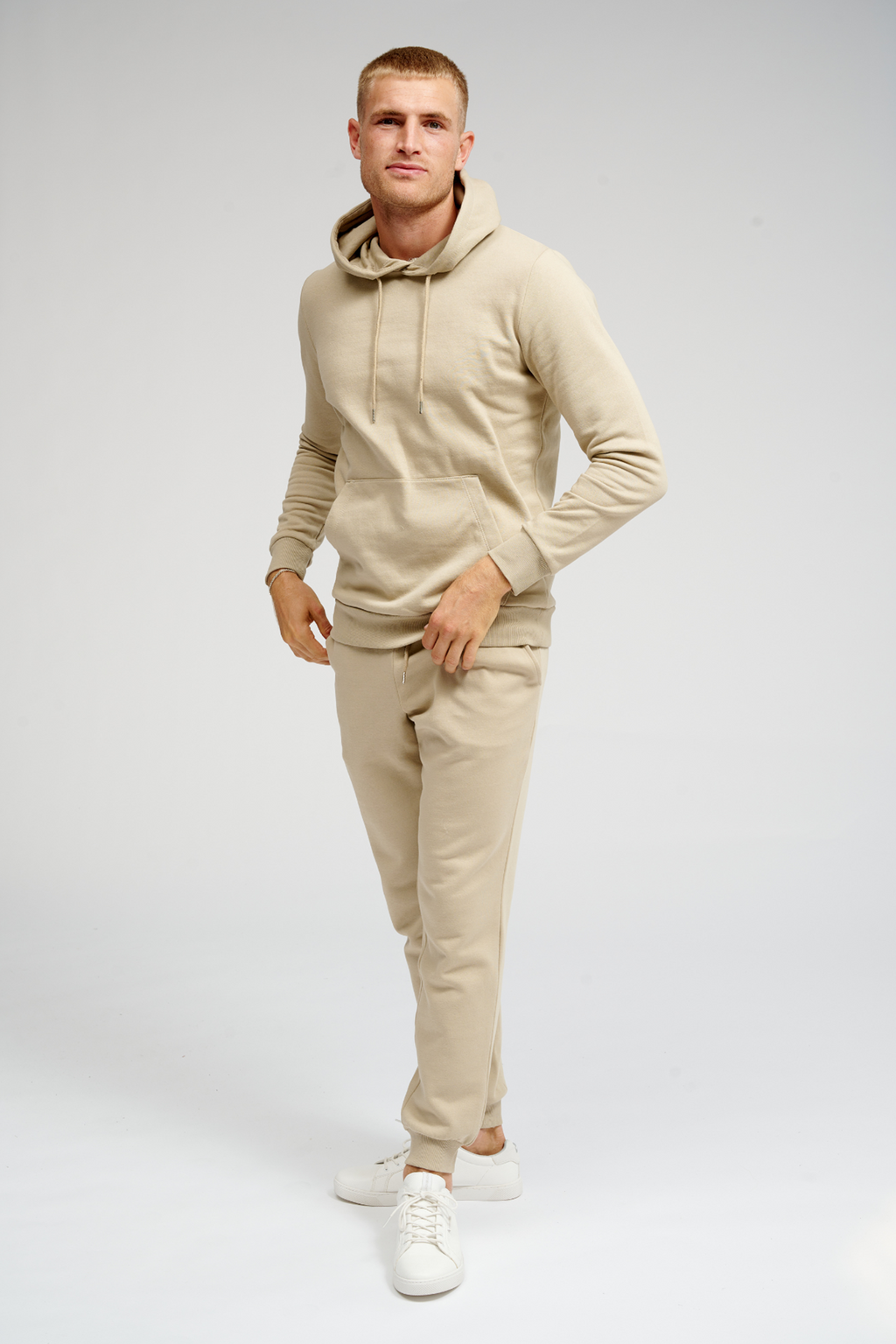 Sweat di base con cappuccio - beige scuro