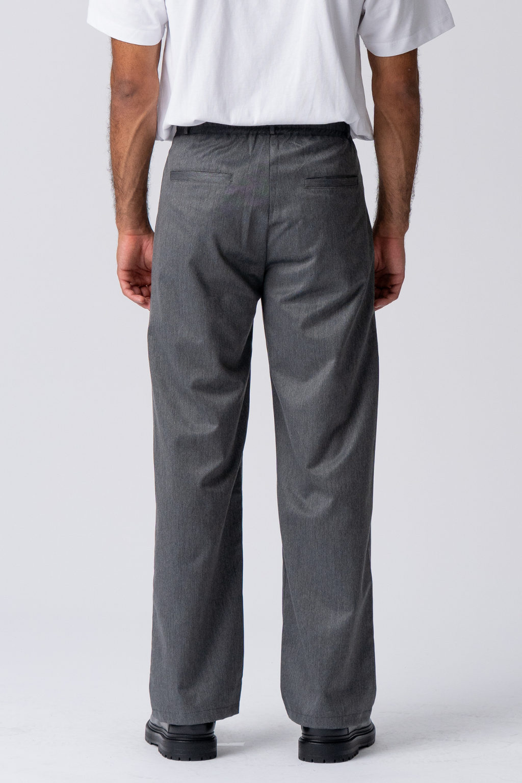 Abito ampio a pieghe Pants - Grigio chiaro