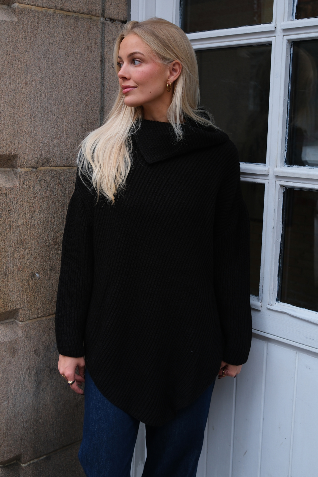 Lya High Neck Knit - Nero