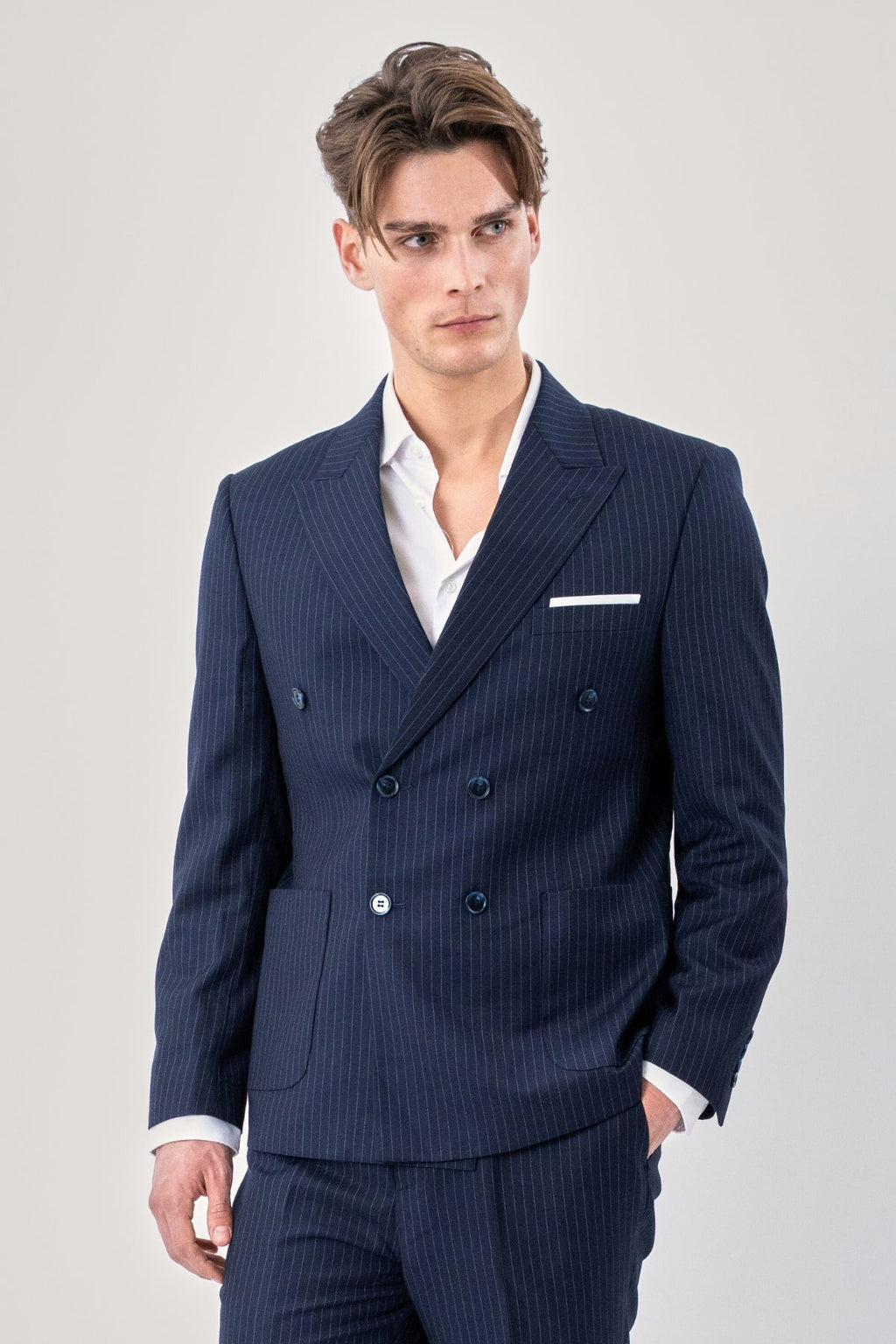 Blazer classico: gessato blu scuro