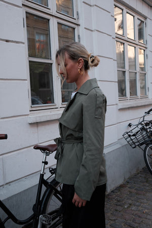 Trench corto Sia - Cachi