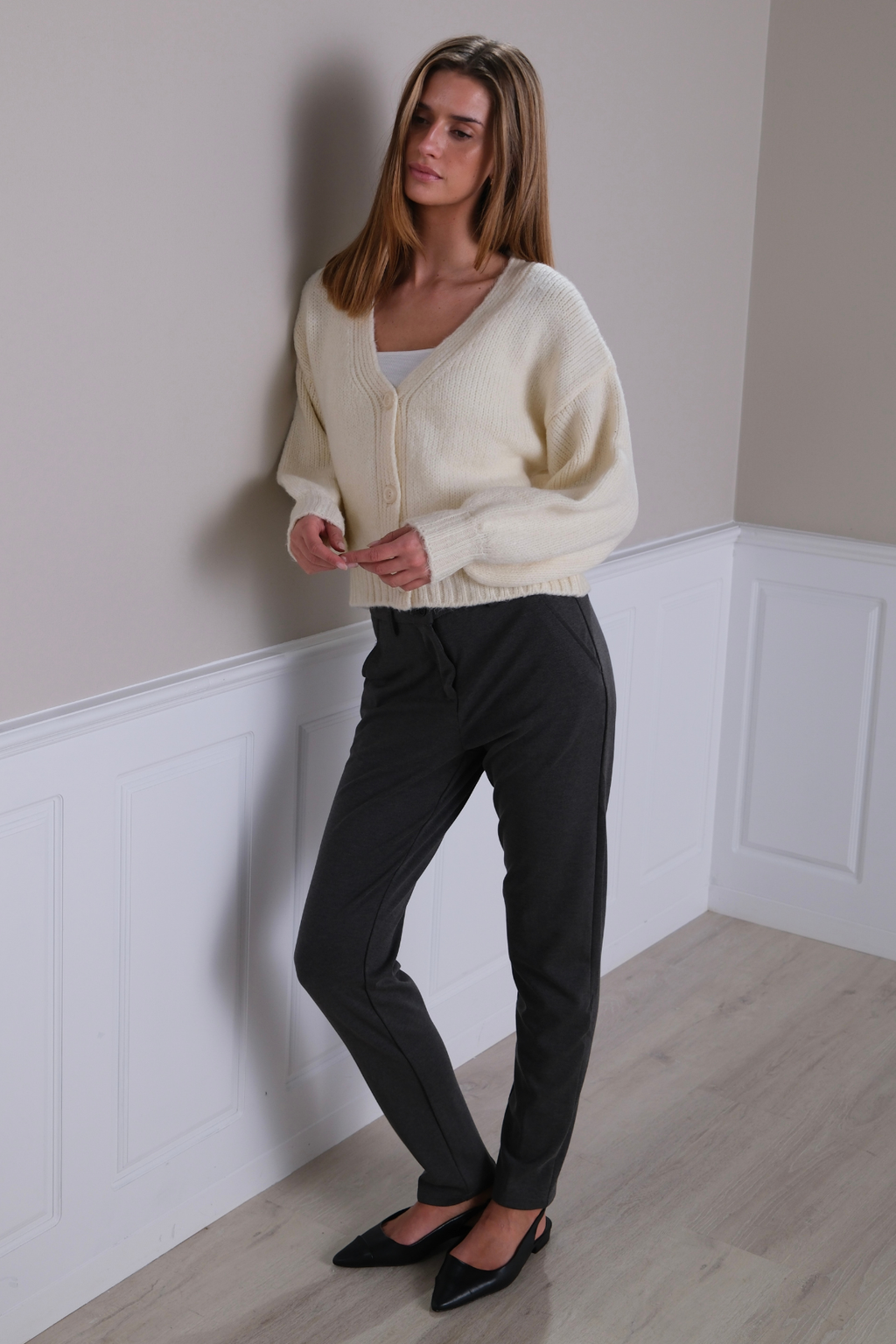 V-Neck Cardigan - Ecru