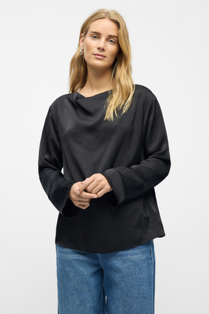 Top a cascata di peperoncino - Nero