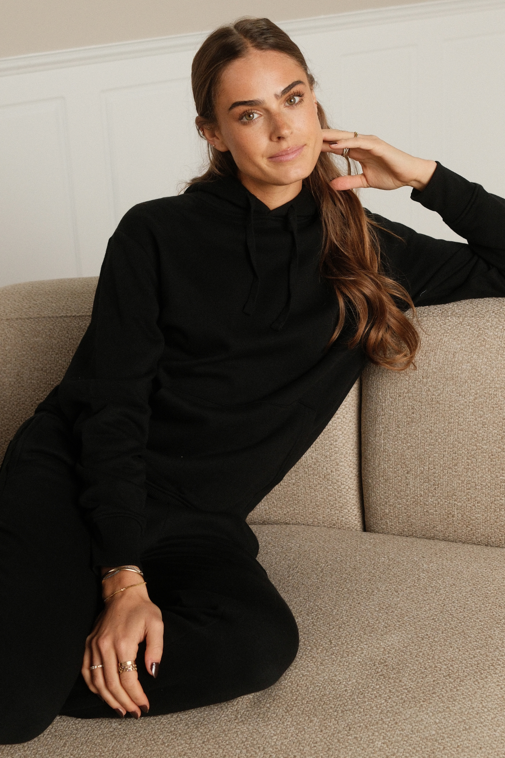 Essential Hoodie - Black