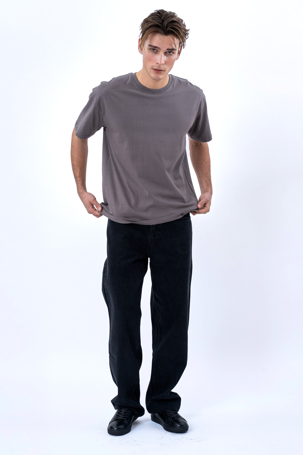 T-shirt squadrata - Grigio scuro