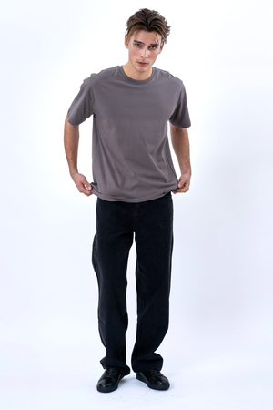 T-shirt squadrata - Grigio scuro