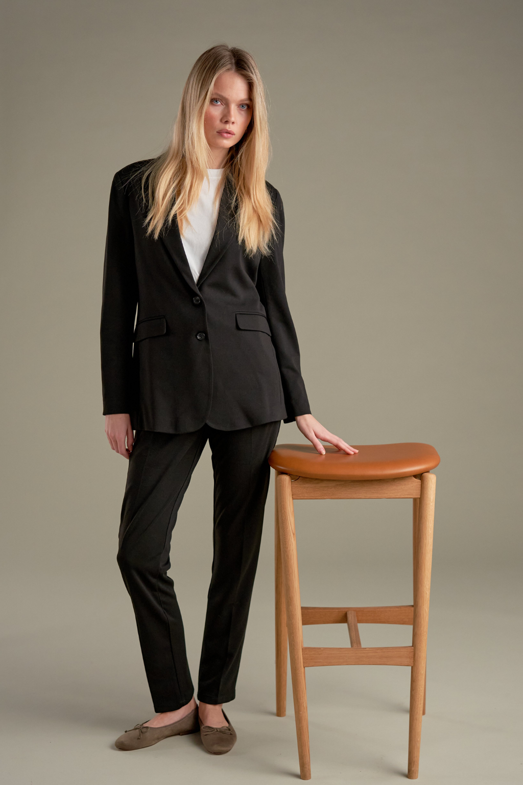 Performance Suit for Women (Black) - Package Deal (V.I.P)