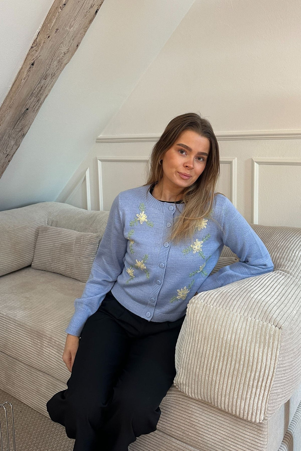 Cardigan con scollo a O Camille - Blu Brunnera