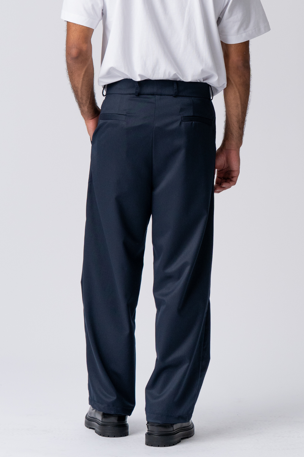 Abito ampio a pieghe Pants - Marina