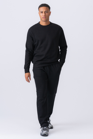 Essential Crewneck - Black