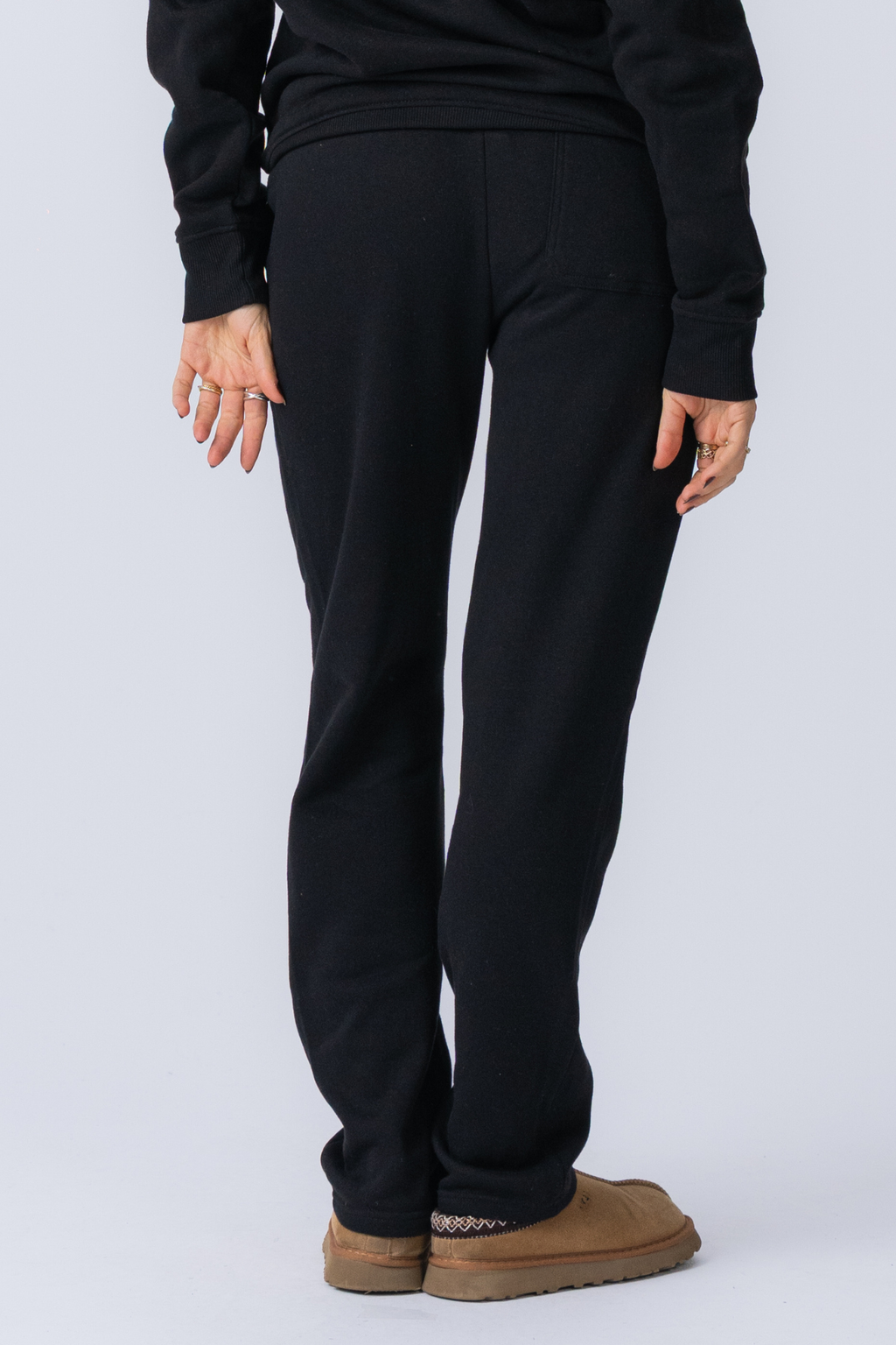 Essential Sweatpants - Black