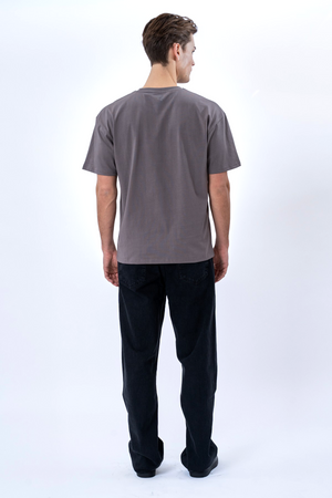 T-shirt squadrata - Grigio scuro