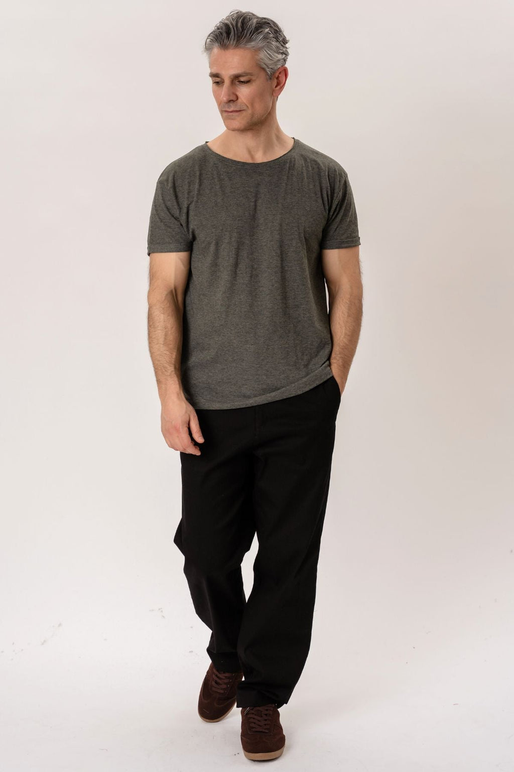 Deep Neck T-shirt - Dark Gray