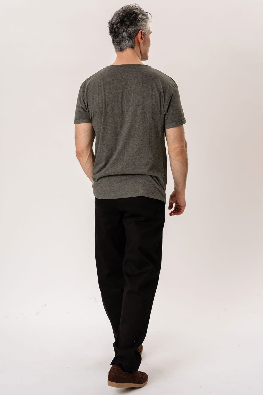 Deep Neck T-shirt - Dark Gray