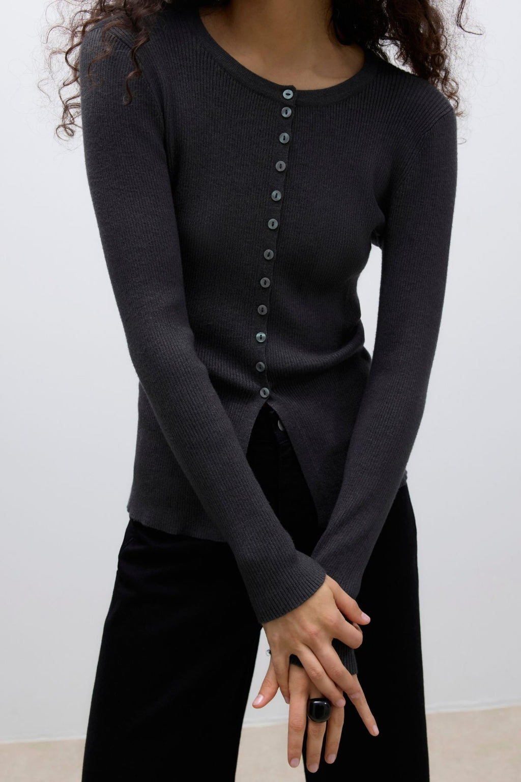 Ukino O -Neck Knit Cardigan - Melange grigio scuro