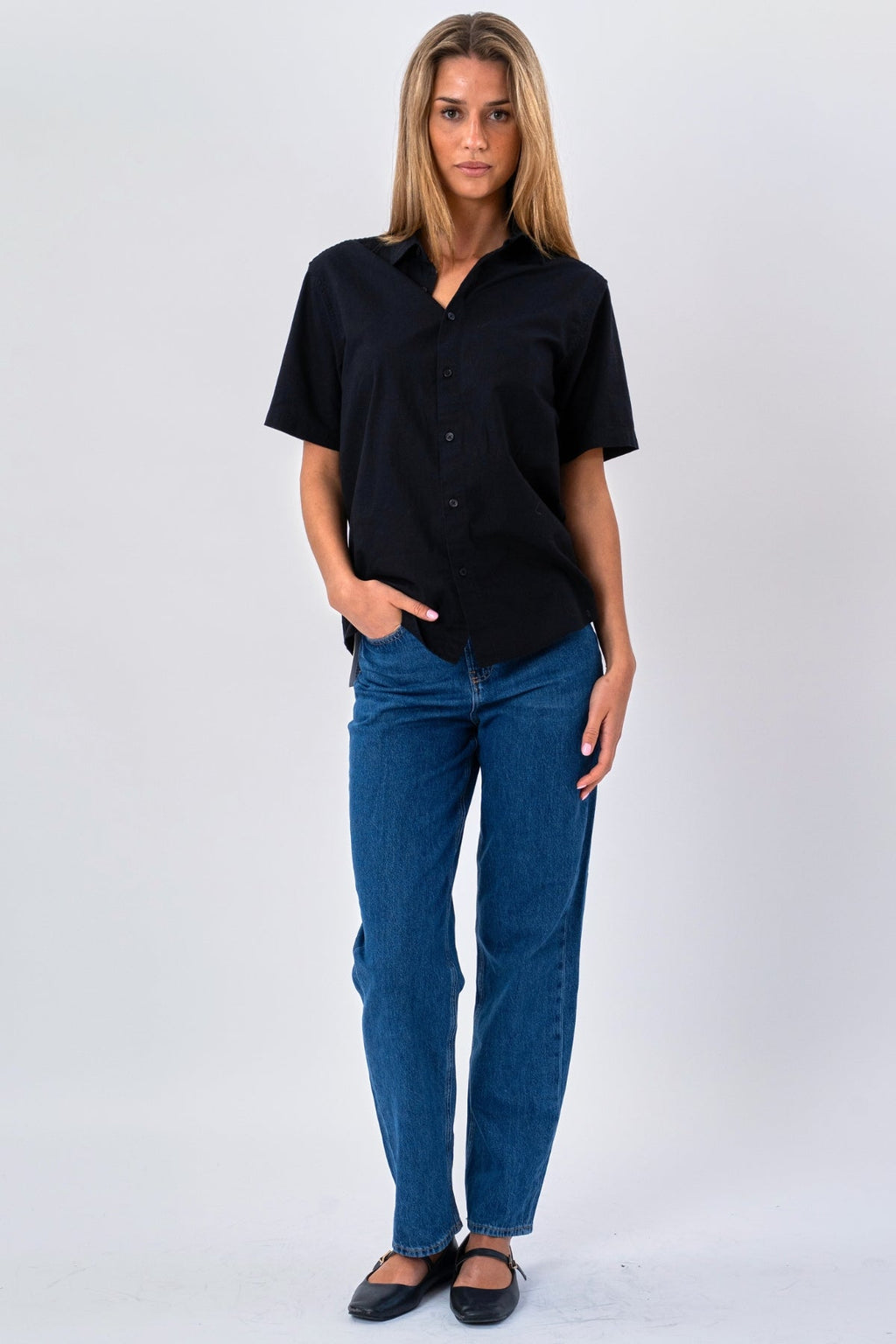 Camicia in lino a maniche corte - Nero