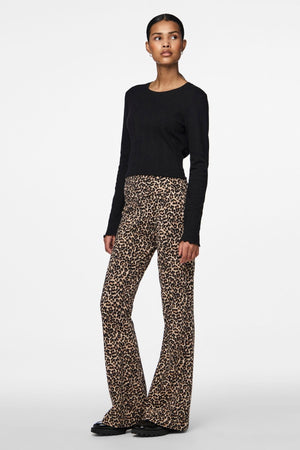 Marie O-Neck Poin Top - Black