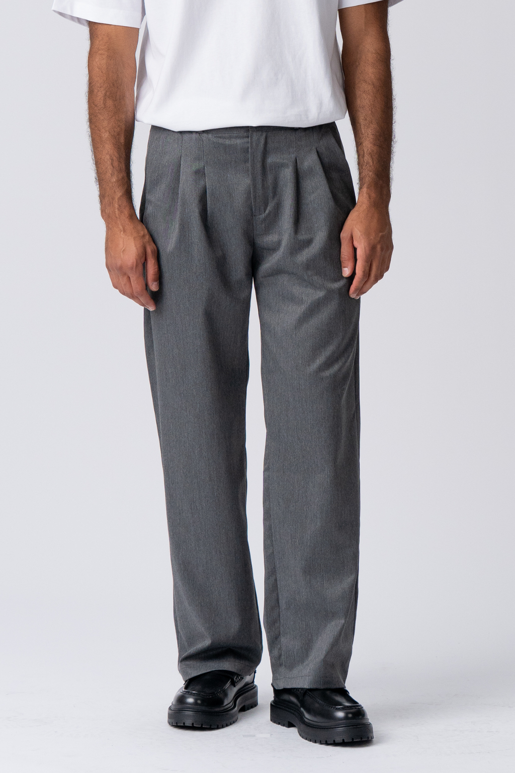 Abito ampio a pieghe Pants - Grigio chiaro