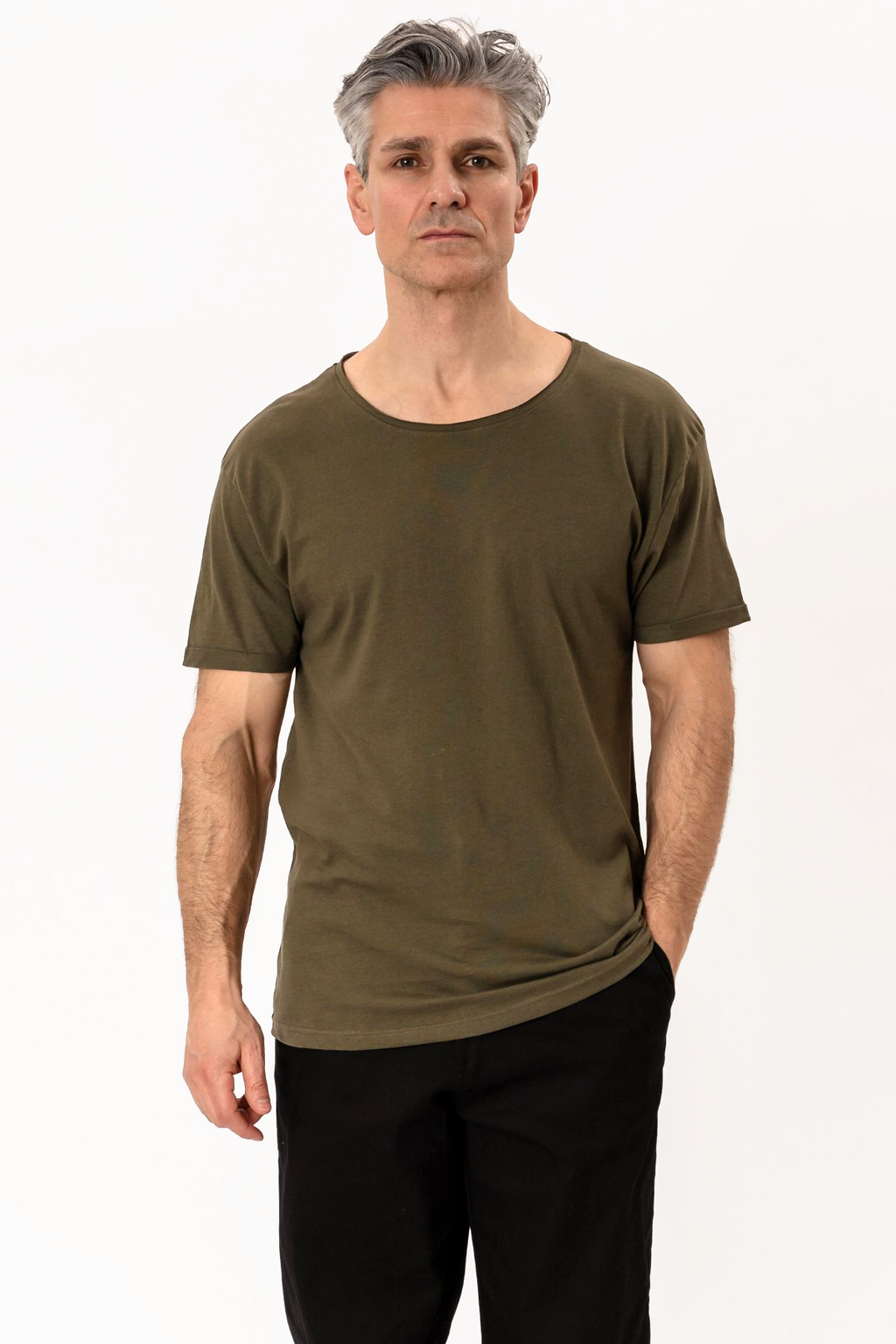 T-shirt con collo profondo - Verde oliva