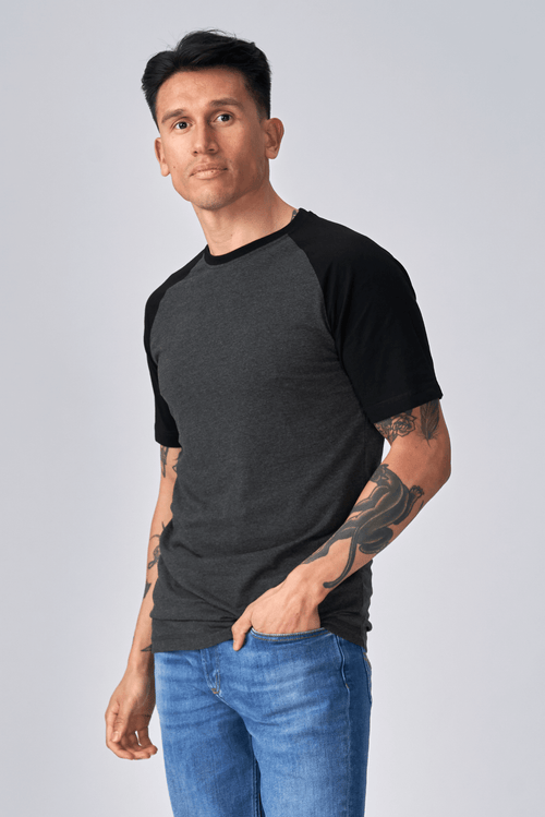 T-shirt Raglan di base-grigio nero-buio