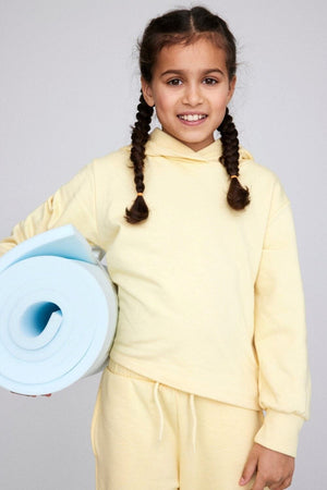 Con cappuccio ritagliato - giallo