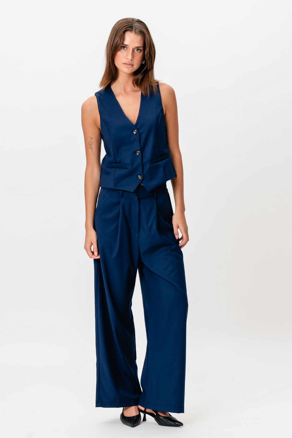 Nadia Vest - Navy