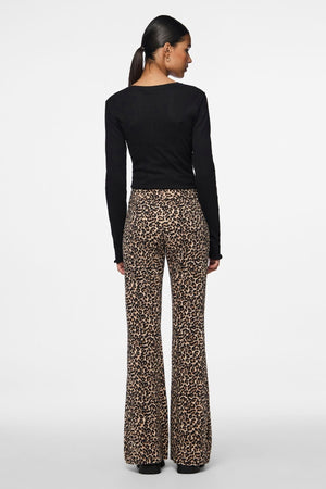 Marie O-Neck Poin Top - Black