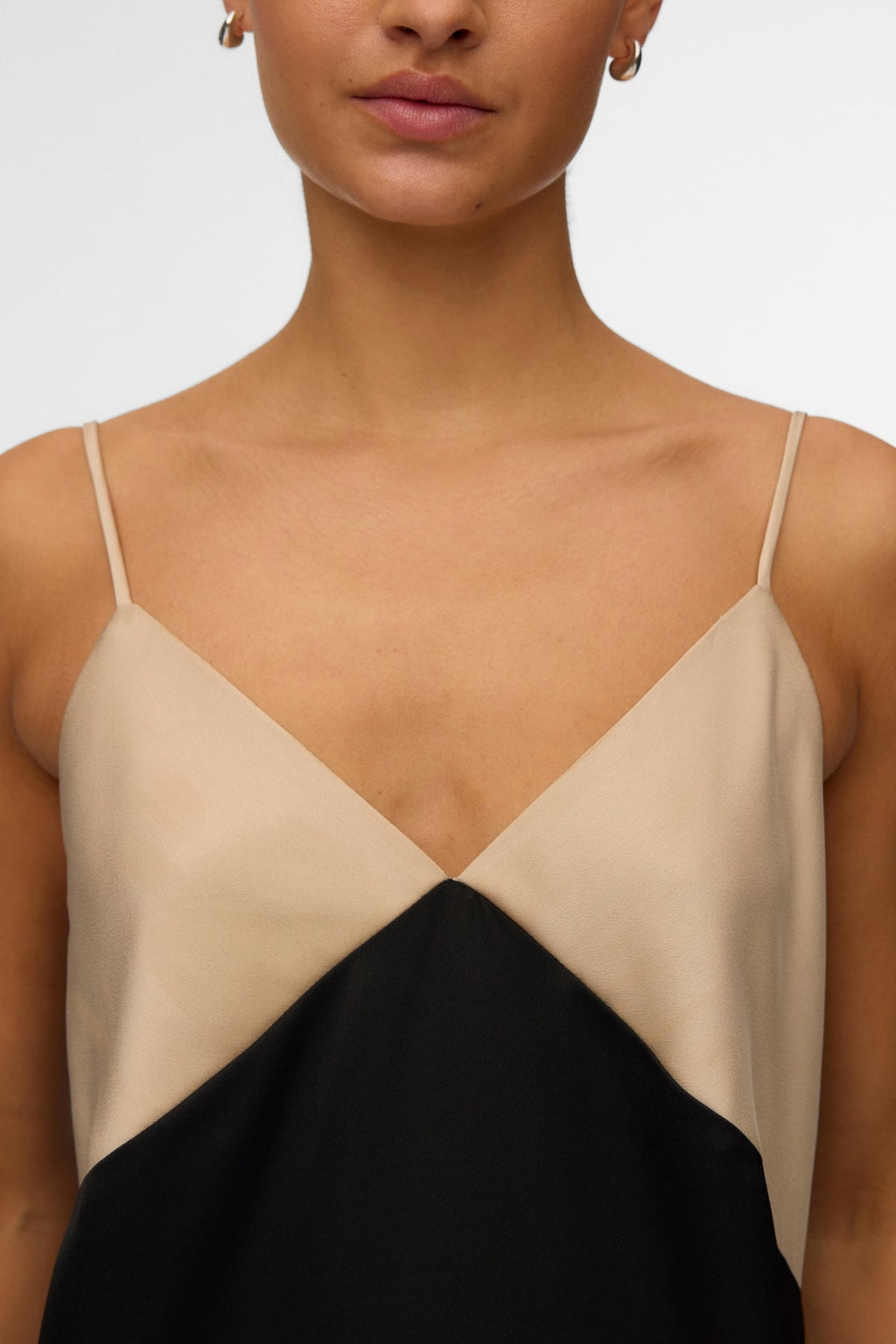 Abito alla caviglia con canotta Joy - Cemento Nero Contrasto