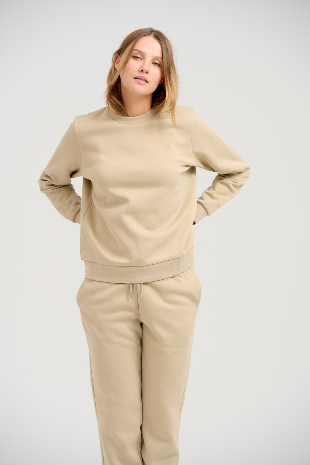 SUDECCHE CREWNECK DI BASIC - beige scuro