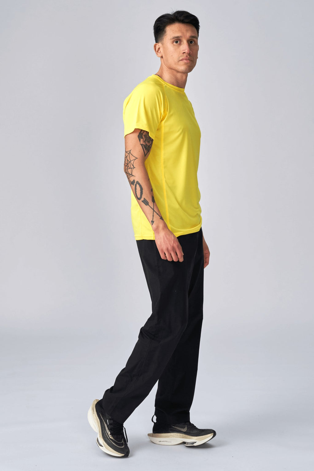 T -shirt da allenamento - giallo